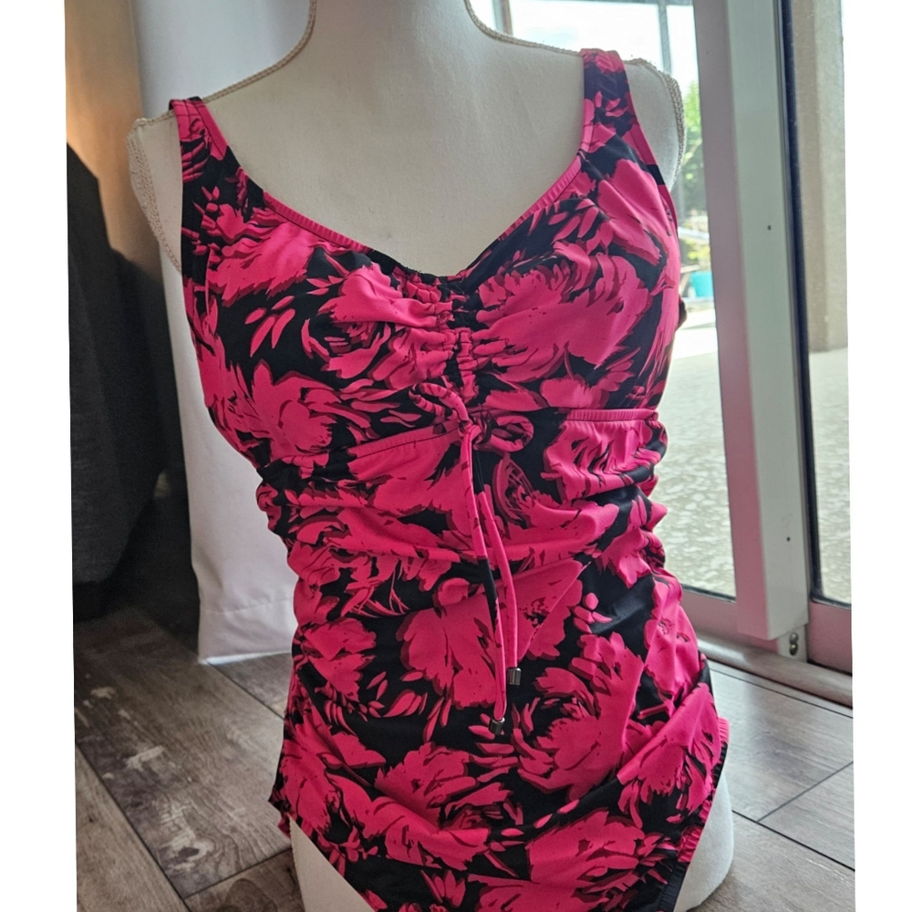 🩱 Floral Onepiece Swim SZ L/XL